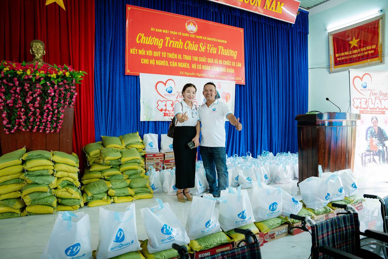 Hỗ trợ qua mạng xã hội và cộng đồng 79king